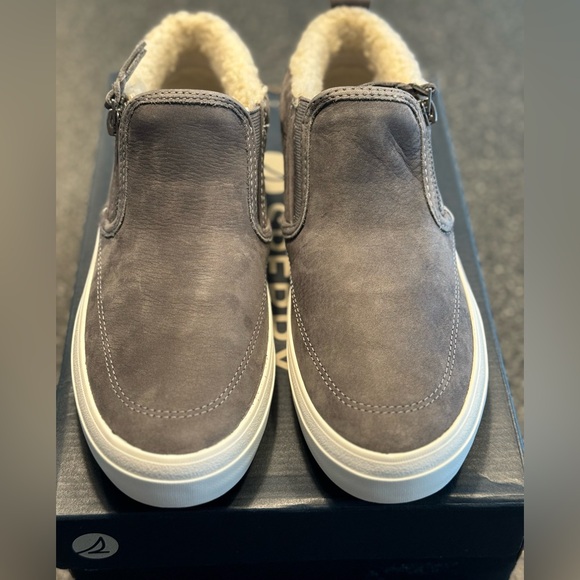 Sperry Shoes - Sperry Crest Side Zip Cozy Sneaker, Size 7.5